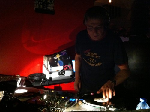 Ameega--Soiree-Funk-_-Les-Disquaires-_-16-juin-2012---05.jpg