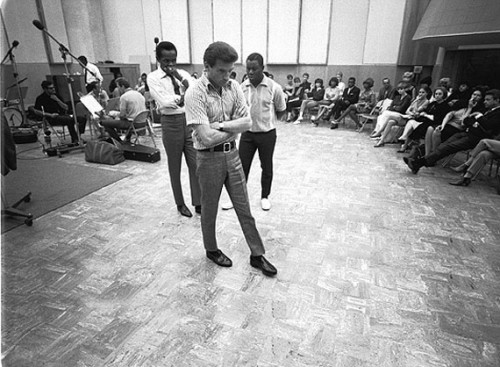 David-Axelrod-with-Lou-Rawls-and-HB-Barnum.jpg