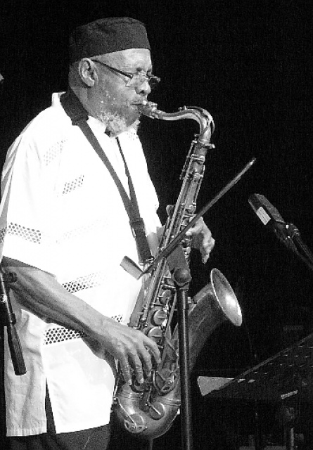 117542CarlosGarnett02.jpg