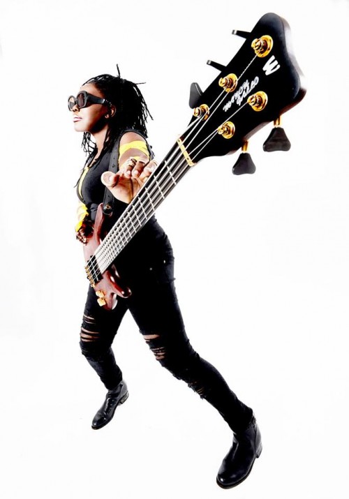 Manou-Gallo06-source-Hot-Jazz-Club.jpg