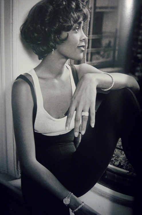 Whitney-Houston03.jpg