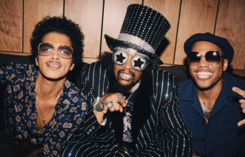 Silk-Sonic02---Bruno-Mars-Anderson-.Paak-Bootsy-Collins.png