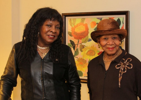 Martha-Reeves-et-Maxine-Powell-en-2009.jpg