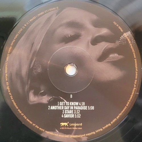 Liv-Warfield_2023_The-Edge-Leopard-D78132-LP-FACEB.jpg