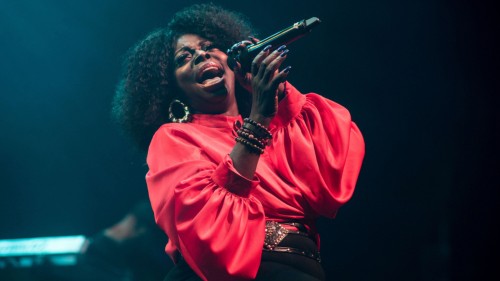 Angie-Stone03-18-dec-1961---01-mars-2025.jpg
