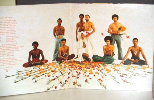 Earth_Wind_Fire-Head_To_The_Sky-inside.jpg