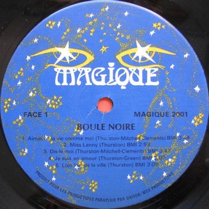 Boule_Noire_Magique_2001.jpg
