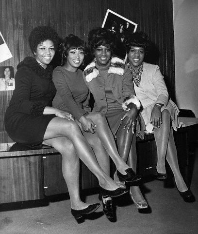 Sweet-Inspirations00-Cissy-Drinkard-Houston-Myrna-Smith-Sylvia-Shemwell-Estelle-Brown-Londres-1968.jpg