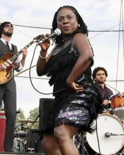 762046SharonJones20.jpg