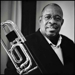 644104FredWesley01.jpg
