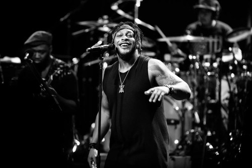 DAngelo16-11-fevr-1974---14-oct-2025-Live-Apollo-Theater-2015-by-Jessica-Lehrman.jpg